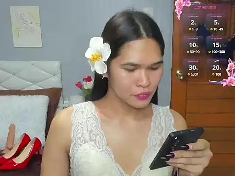 AlianaBlair online show from October 2025 01:39:02 PM