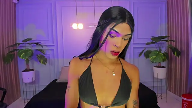 keytinthomson  online show from March 2026 06:59:02 PM