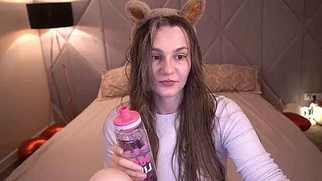 DiamondGoldie online show from March 2026 07:03:01 PM