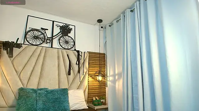 Snapshot of Cinthiabaker chatting on May 2026 07:30:02 PM Cinthiabaker online show from May 2026 07:30:02 PM