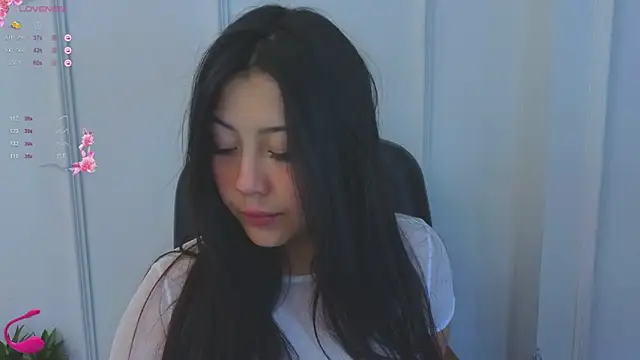 Kuro Ren online show from November 2025 01:54:02 PM