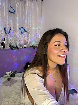 Snapshot of Linda_Bellucci chatting on February 2026 04:27:02 AM Linda Bellucci online show from February 2026 04:27:02 AM