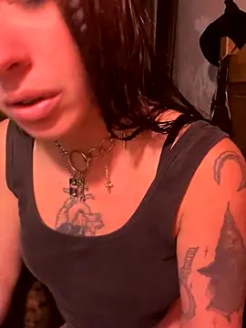 Snapshot of tbp96 chatting on October 2025 04:08:02 AM tbp96 online show from October 2025 04:08:02 AM