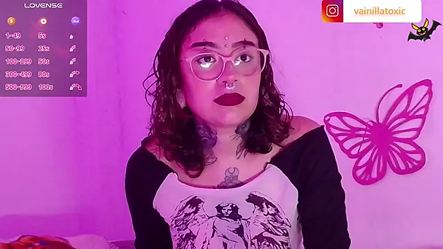 vainilla doll online show from November 2025 04:50:01 PM