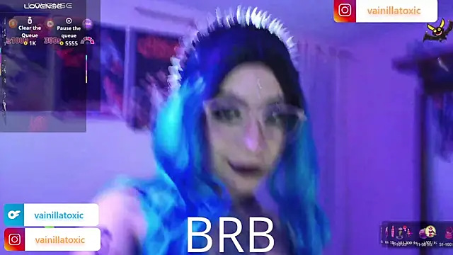 vainilla doll online show from December 2025 01:21:02 AM