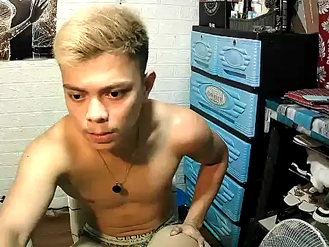 Snapshot of Pinoy_slutcummer69 chatting on October 2025 10:05:02 AM Pinoy slutcummer69 online show from October 2025 10:05:02 AM
