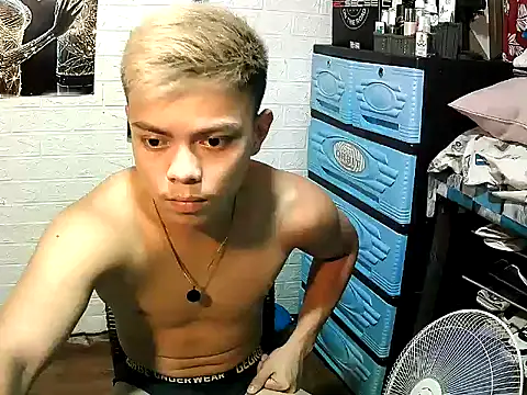 Snapshot of Pinoy_slutcummer69 chatting on November 2025 08:47:01 AM Pinoy slutcummer69 online show from November 2025 08:47:01 AM