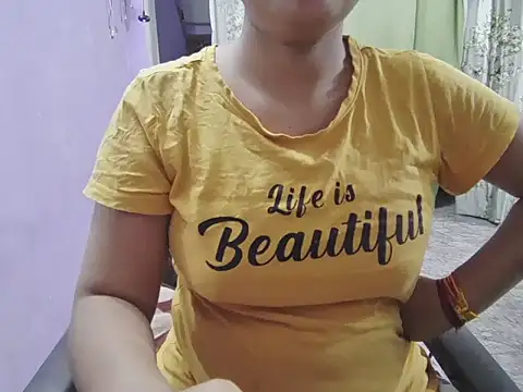 Snapshot of Naina_007 chatting on September 2025 05:38:01 PM Naina 007 online show from September 2025 05:38:01 PM