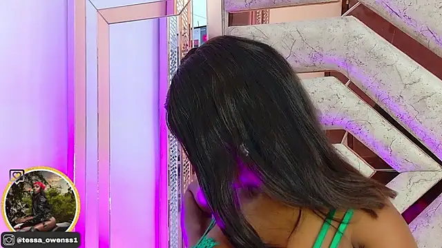 Tessa Owenss online show from March 2026 09:33:02 PM