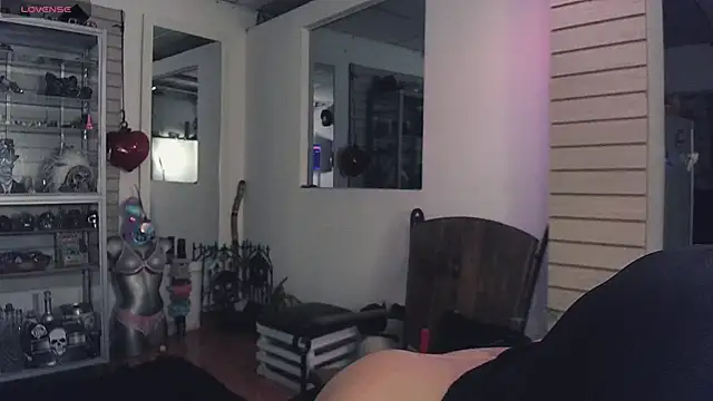 Snapshot of xinamora chatting on November 2025 05:07:02 AM xinamora online show from November 2025 05:07:02 AM