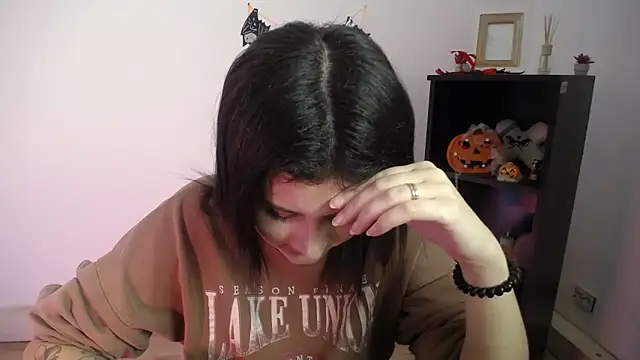 Snapshot of Katrin_kiss_ chatting on November 2025 12:38:02 PM Katrin kiss online show from November 2025 12:38:02 PM