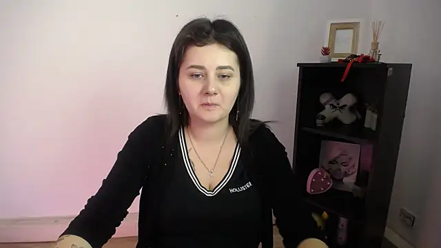 Snapshot of Katrin_kiss_ chatting on November 2025 12:48:02 PM Katrin kiss online show from November 2025 12:48:02 PM