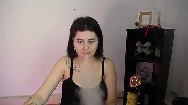 Snapshot of Katrin_kiss_ chatting on November 2025 02:21:02 PM Katrin kiss online show from November 2025 02:21:02 PM