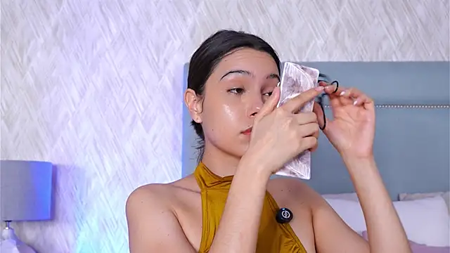 Snapshot of Sofy_Bradd chatting on October 2025 03:15:01 AM Sofy Bradd online show from October 2025 03:15:01 AM