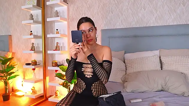Sofy Bradd online show from June 2026 05:24:01 AM