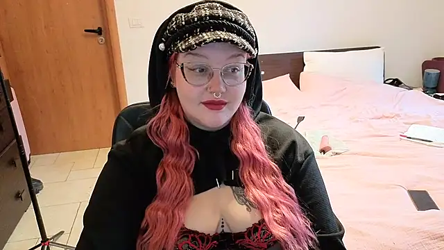 Snapshot of AlyssaWonderland chatting on December 2025 08:12:01 AM AlyssaWonderland online show from December 2025 08:12:01 AM