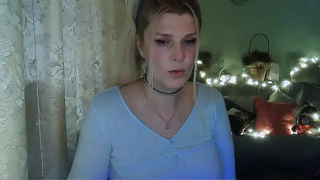 Snapshot of TsPostophere chatting on January 2025 10:29:02 AM TsPostophere online show from January 2025 10:29:02 AM