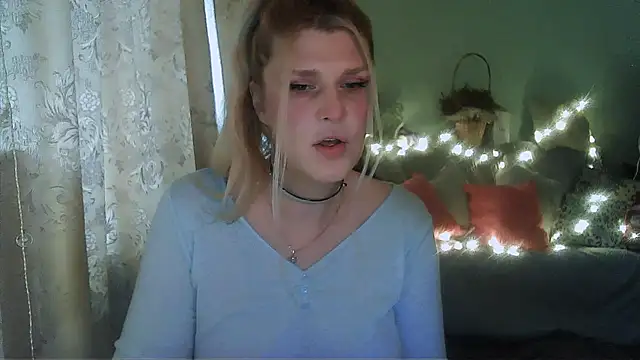 Snapshot of TsPostophere chatting on January 2025 10:50:02 AM TsPostophere online show from January 2025 10:50:02 AM