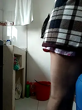 yaneth  online show from November 2025 01:32:01 PM