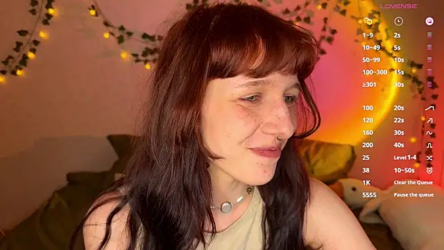 Snapshot of LeelooYolo chatting on June 2026 10:15:01 PM LeelooYolo online show from June 2026 10:15:01 PM