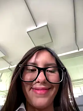 Katie rawwww online show from September 2025 02:49:01 PM