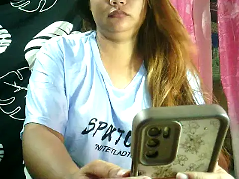 yuana25 online show from February 2026 11:22:02 AM