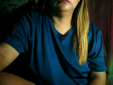 yuana25 online show from April 2026 04:18:01 PM