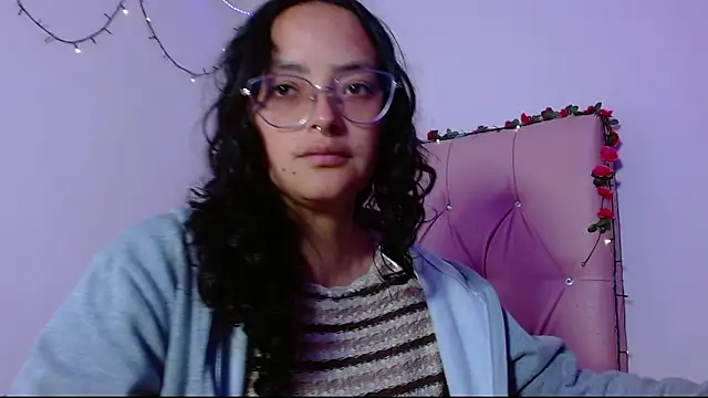 Snapshot of manumeow1 chatting on December 2025 10:15:02 PM manumeow1 online show from December 2025 10:15:02 PM