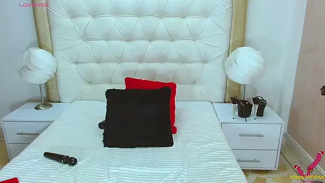 WildScarlet online show from February 2025 04:24:02 PM