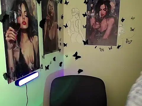 Snapshot of LadyAlice_ chatting on October 2025 09:52:01 AM LadyAlice  online show from October 2025 09:52:01 AM