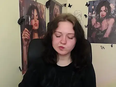 LadyAlice  online show from April 2026 06:05:02 AM