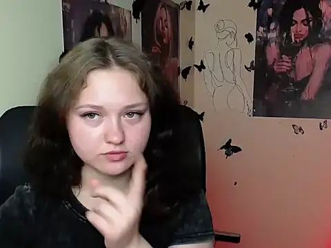 Snapshot of LadyAlice_ chatting on June 2026 05:12:01 AM LadyAlice online show from June 2026 05:12:01 AM