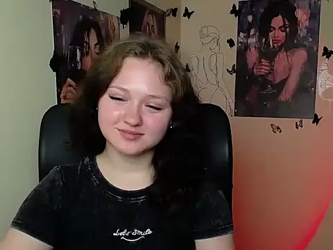 Snapshot of LadyAlice_ chatting on June 2026 06:07:01 AM LadyAlice online show from June 2026 06:07:01 AM