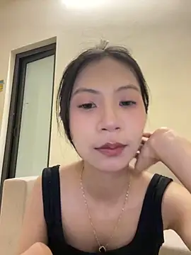 Lil-Gi online show from September 2025 02:44:02 PM