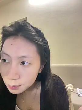 Lil-Gi online show from October 2025 02:03:01 PM