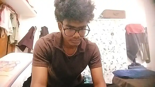 Rahulisagoodguy online show from November 2025 09:42:02 AM