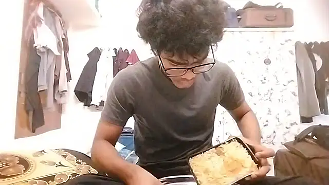 Rahulisagoodguy online show from December 2025 11:38:02 AM