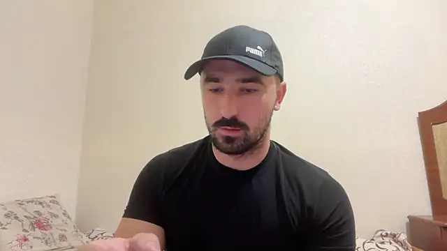 Hard to Obey online show from October 2025 06:09:01 PM