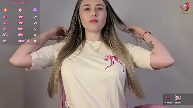 Veronika  Winslow  online show from November 2025 05:18:01 AM