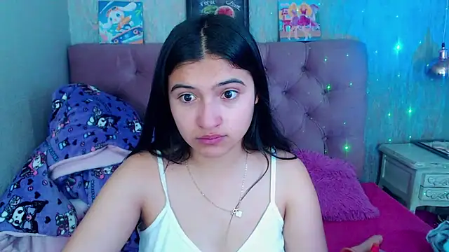 Snapshot of laurenelove chatting on October 2025 03:07:01 AM laurenelove online show from October 2025 03:07:01 AM