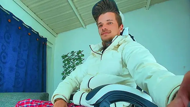 Gold Loyal77 online show from October 2025 05:57:02 AM