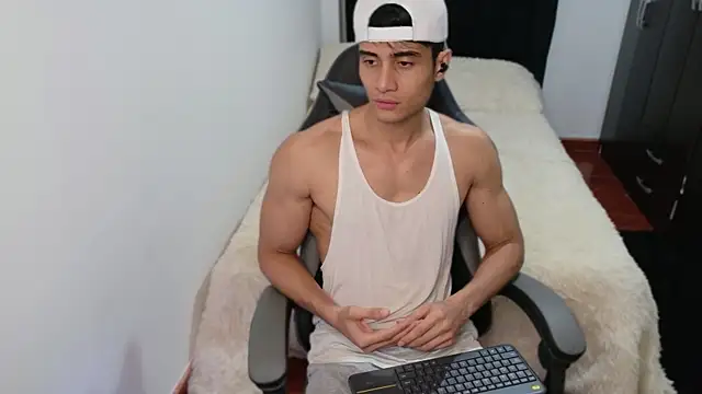stylish men online show from October 2025 01:55:02 PM