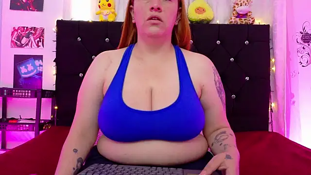 Snapshot of queen_marifer chatting on October 2025 12:03:02 PM queen marifer online show from October 2025 12:03:02 PM