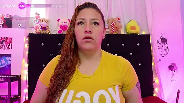 Snapshot of queen_marifer chatting on December 2025 11:59:01 AM queen marifer online show from December 2025 11:59:01 AM