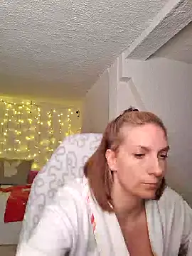 SexyJulia21 online show from December 2024 03:27:01 PM