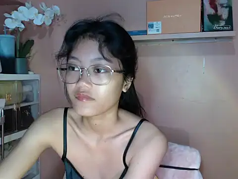 skinny gracie online show from September 2025 02:46:02 AM