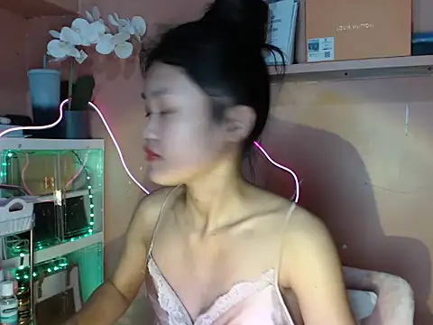 skinny gracie online show from October 2025 09:46:01 PM