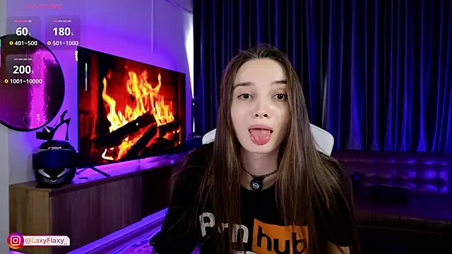 Snapshot of laxyflaxyy chatting on September 2025 06:04:02 AM laxyflaxyy online show from September 2025 06:04:02 AM