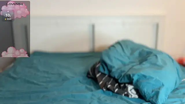 Snapshot of walter_cute chatting on November 2025 12:17:01 PM walter cute online show from November 2025 12:17:01 PM