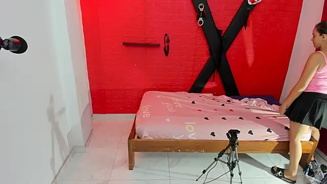 Snapshot of bdsmforever18 chatting on August 2026 01:29:02 AM bdsmforever18 online show from August 2026 01:29:02 AM